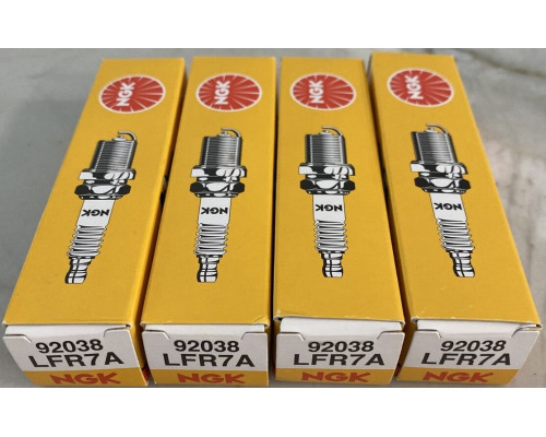 92038 NGK Свеча Зажигания LFR7A Для Yamaha LFR-7A000-00-00