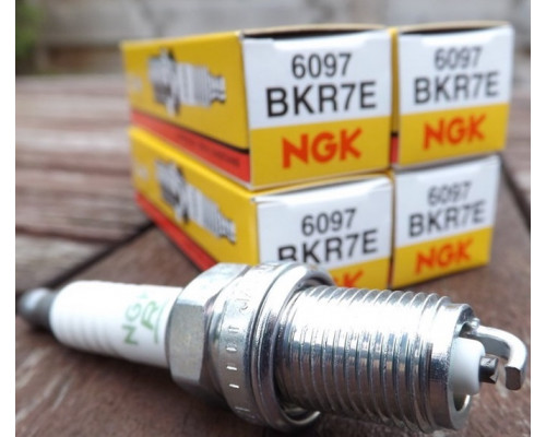 6097 NGK Свеча Зажигания BKR7E Для Polaris 3070195, 3021671, RC7YC3