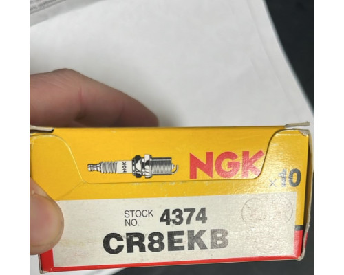 4374 NGK Свеча Зажигания CR8EK-B Для Ski Doo 4-TEC 1200 415129429