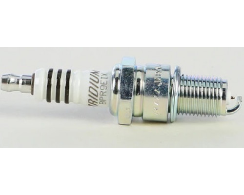 3022082 Свеча Зажигания Иридиевая NGK 6853 BPR9EIX Для Polaris 3022332